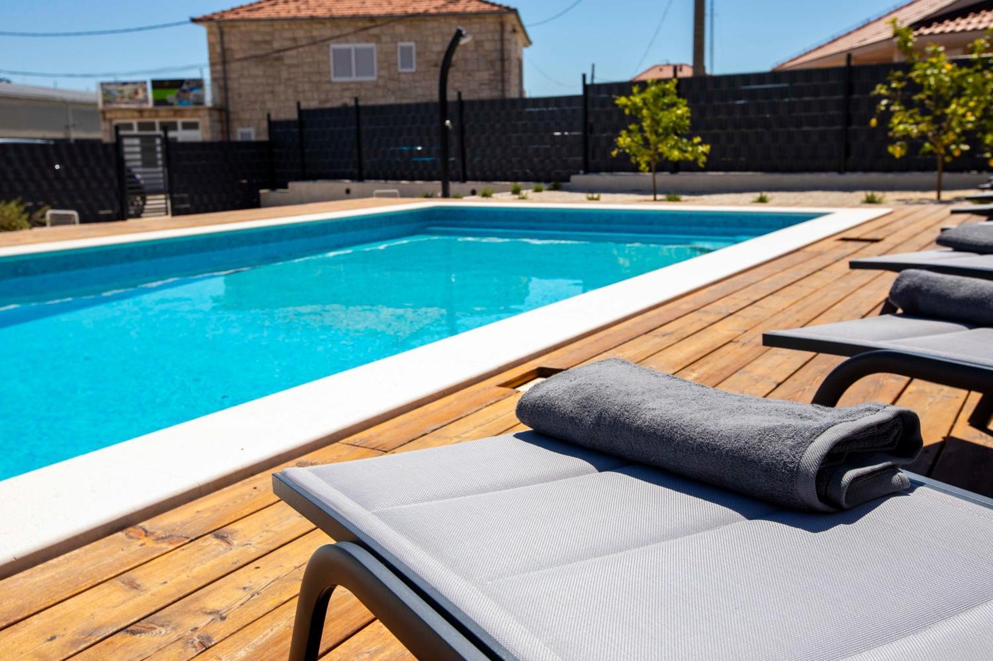 Apartment Laura Трогир Екстериор снимка