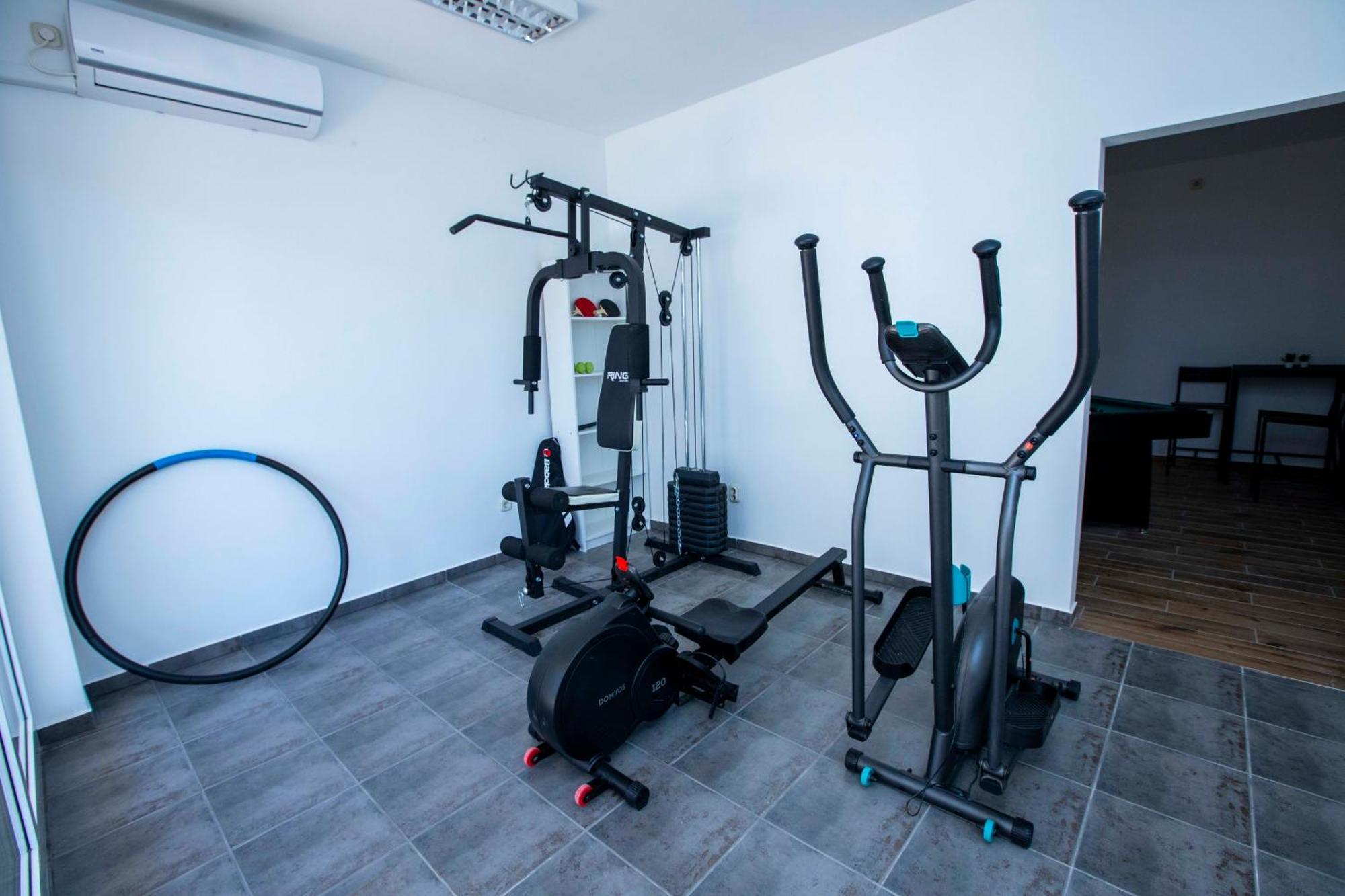 Apartment Laura Трогир Екстериор снимка