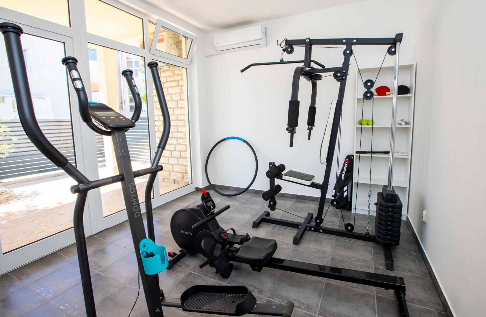 Apartment Laura Трогир Екстериор снимка